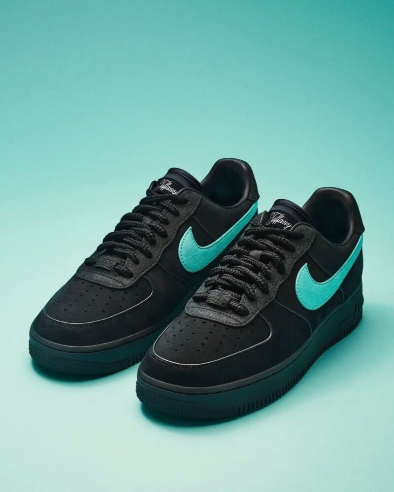 Nike X Tiffany & Co AF 1 Suede - Image 3