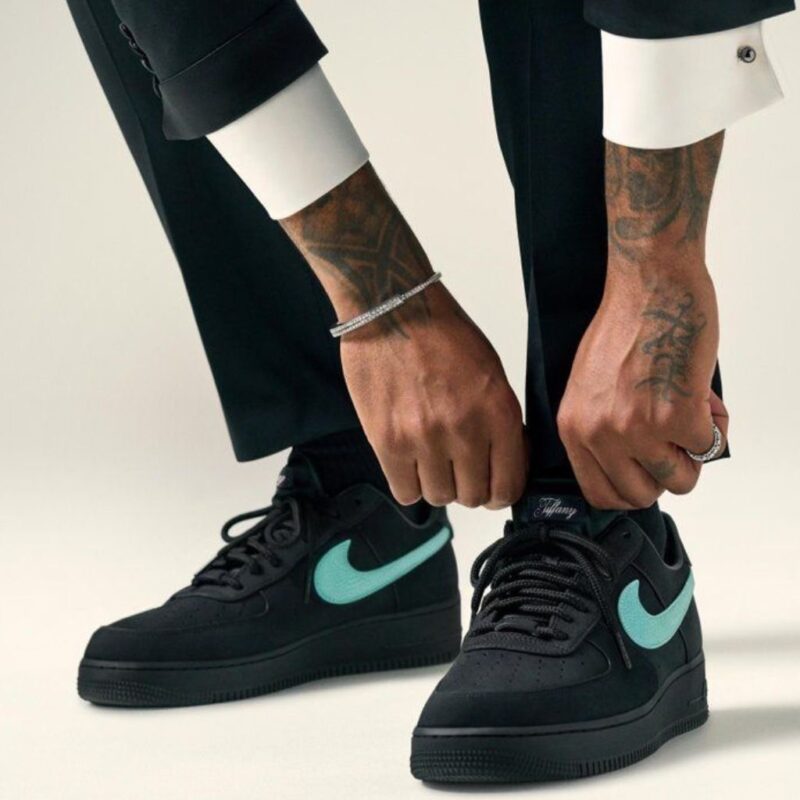 Nike X Tiffany & Co AF 1 Suede - Image 2