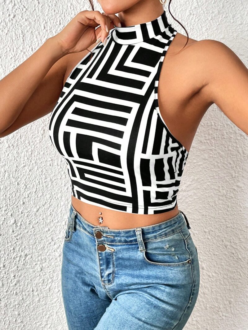 Print Backless Mock Neck Crop Tank Top - Image 4